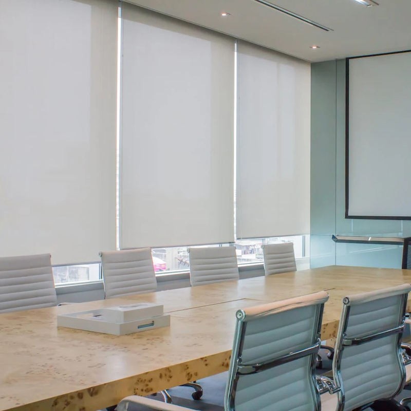 オフィス用ローラー遮光ブラインド