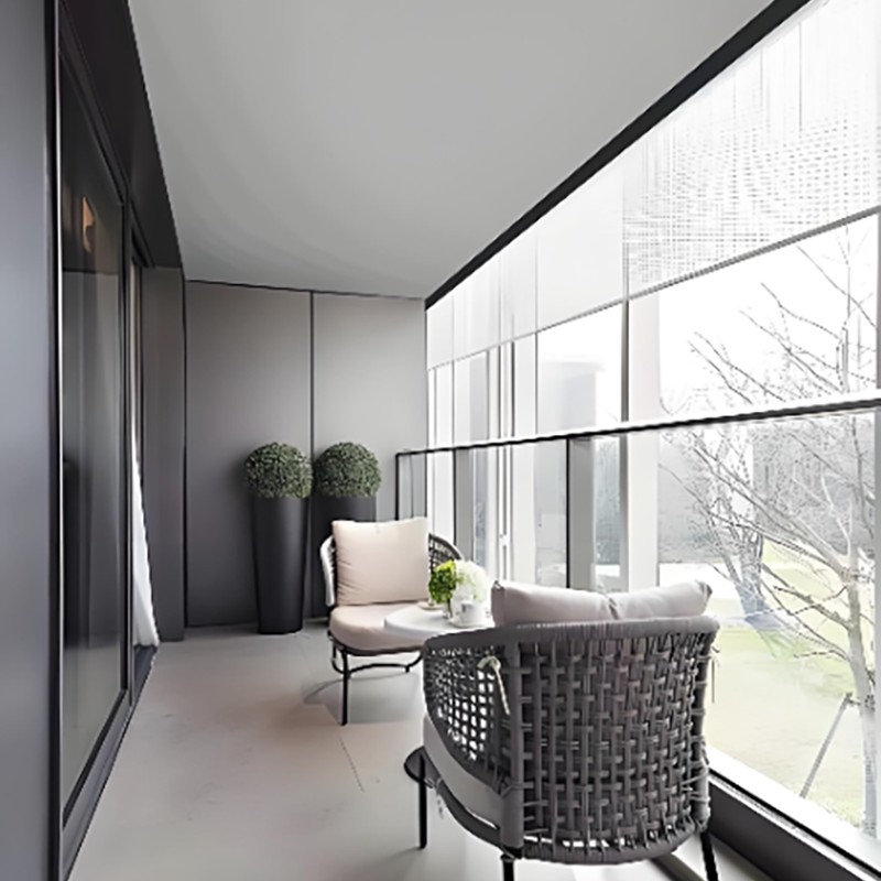 トラックレス外装ローラーシェード